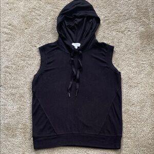 Evereve Zoey Black Sleeveless Hoodie